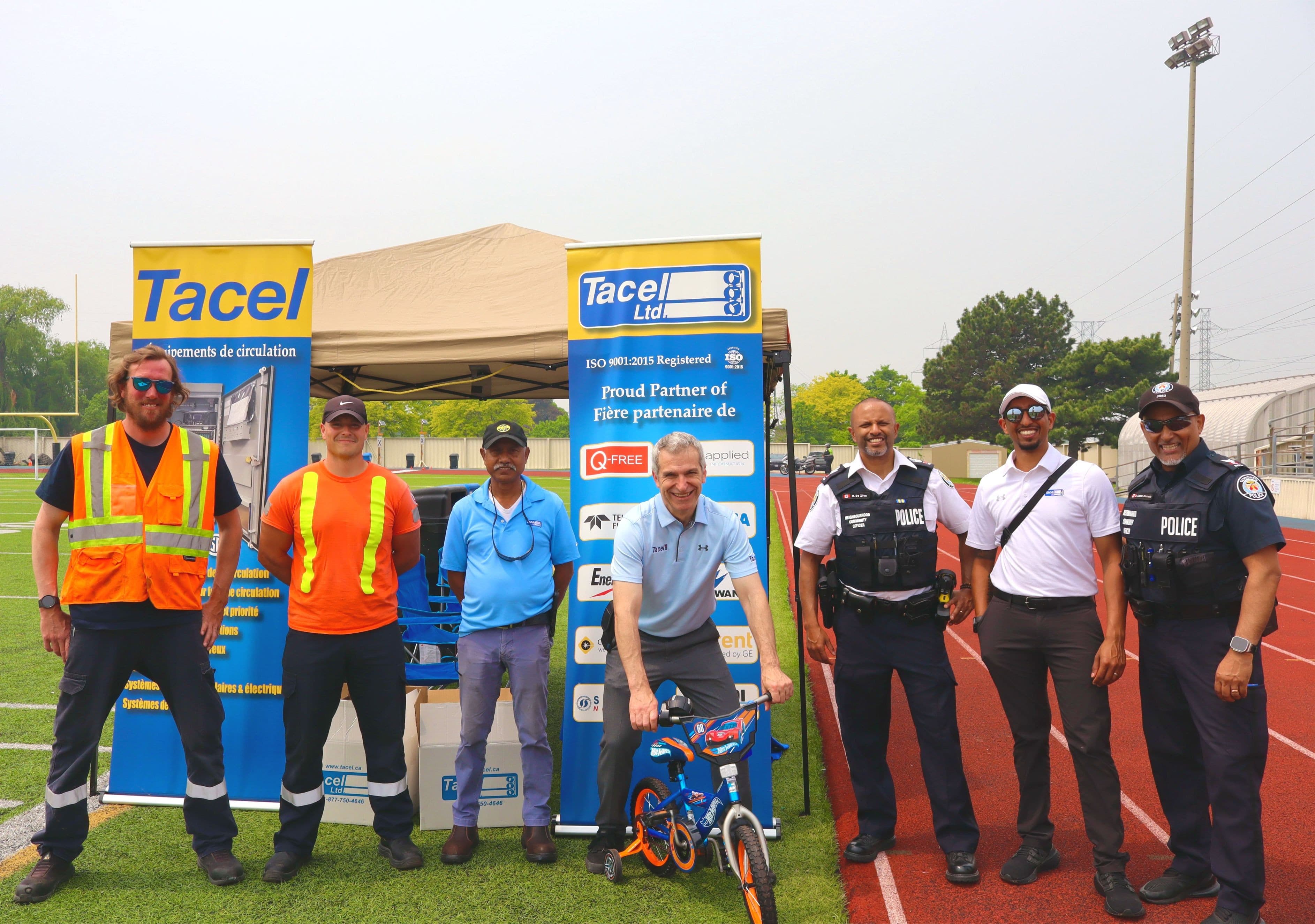 Cover image for En route vers la sécurité: Tacel soutient Bikes4Kids !