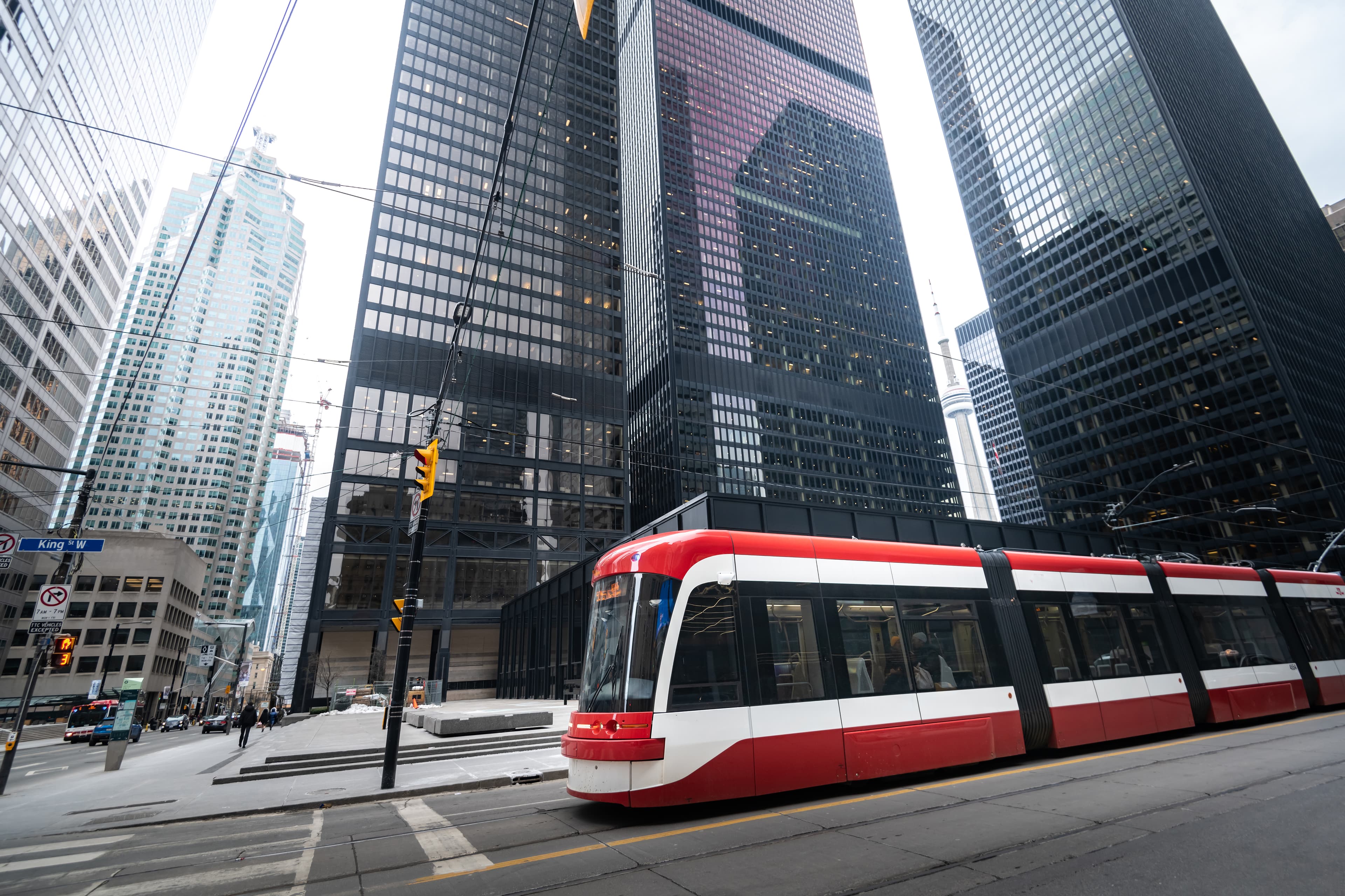 Traffic management systems for Canadian transportation departments